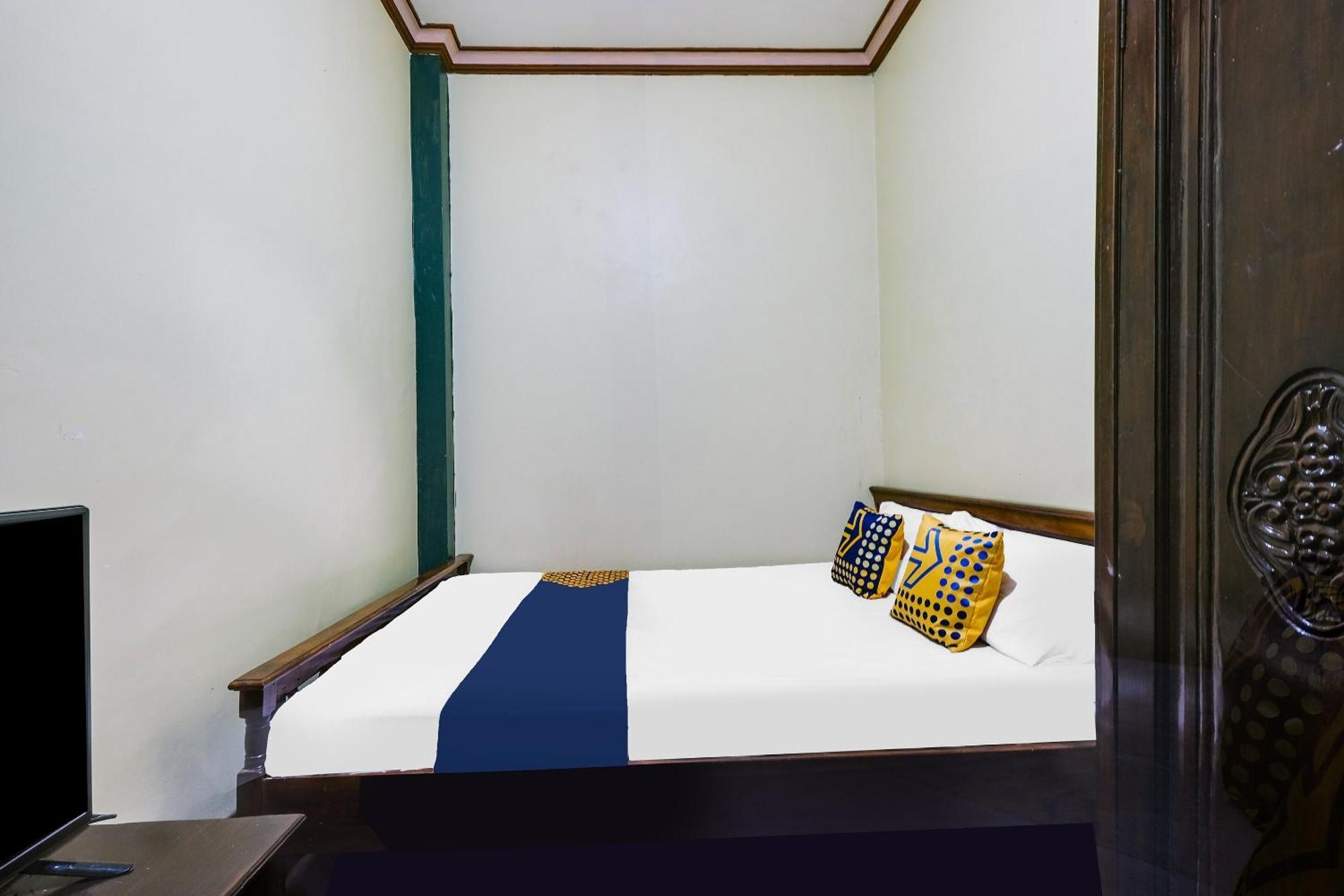 Spot On 92068 Pudja Kesuma Homestay Syariah Yogyakarta Exteriör bild